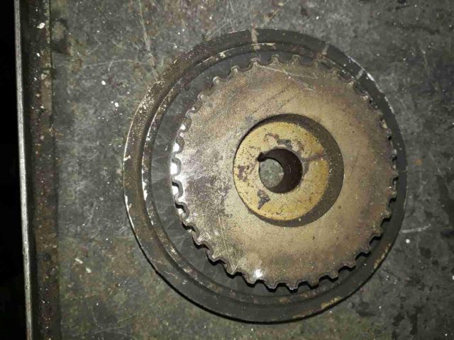 bontott VW TRANSPORTER Adagoló Bordáskerék / Lánckerék