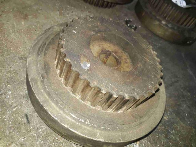 bontott VW TRANSPORTER Adagoló Bordáskerék / Lánckerék