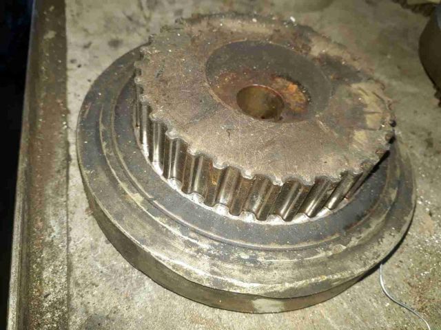 bontott VW TRANSPORTER Adagoló Bordáskerék / Lánckerék