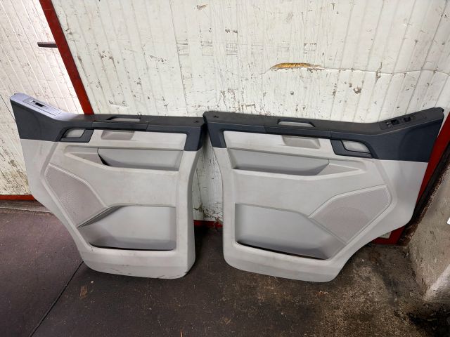 bontott VW TRANSPORTER Ajtó Kárpit Szett
