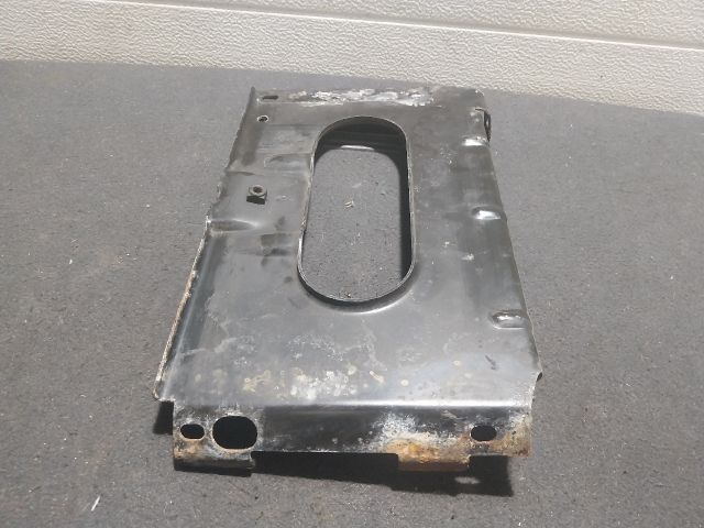 bontott VW TRANSPORTER Akkumulátor Tartó