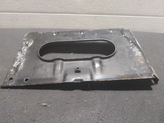 bontott VW TRANSPORTER Akkumulátor Tartó