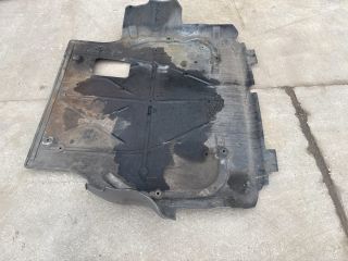 bontott VW TRANSPORTER Alsó Motorburkolat