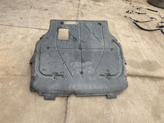 bontott VW TRANSPORTER Alsó Motorburkolat