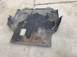 bontott VW TRANSPORTER Alsó Motorburkolat