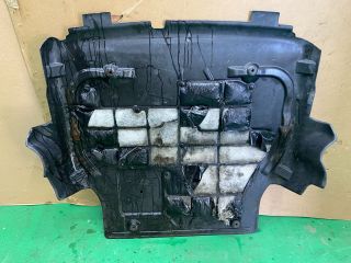 bontott VW TRANSPORTER Alsó Motorburkolat