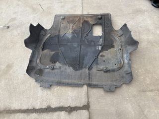 bontott VW TRANSPORTER Alsó Motorburkolat