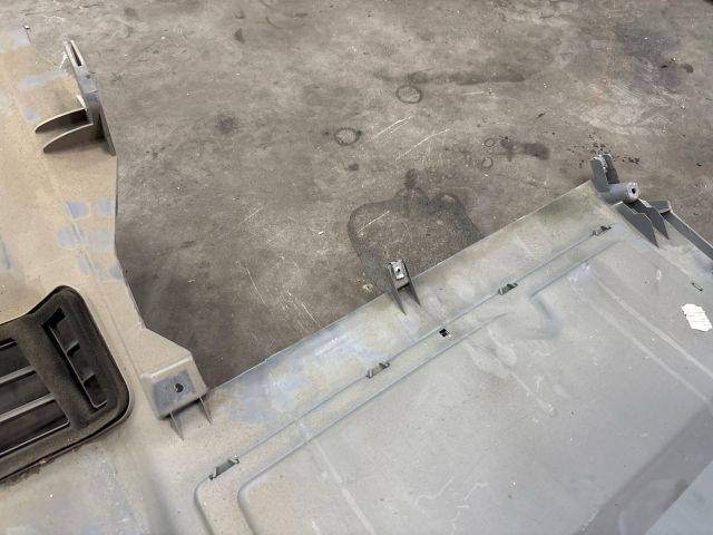 bontott VW TRANSPORTER Alsó Műszerfal Burkolat