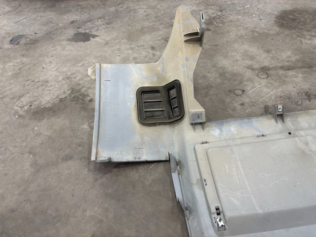 bontott VW TRANSPORTER Alsó Műszerfal Burkolat