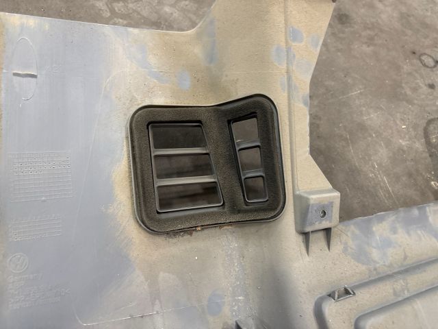 bontott VW TRANSPORTER Alsó Műszerfal Burkolat