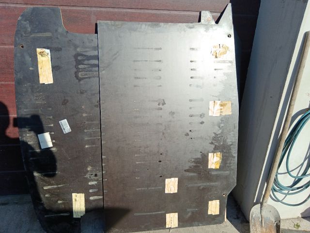 bontott VW TRANSPORTER Alsó Padlólemez Burkolat