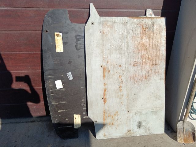 bontott VW TRANSPORTER Alsó Padlólemez Burkolat