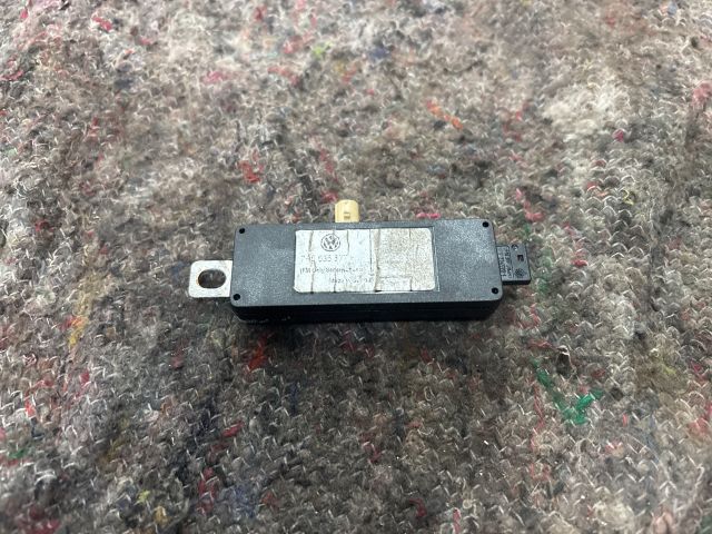 bontott VW TRANSPORTER Antenna Erősítő