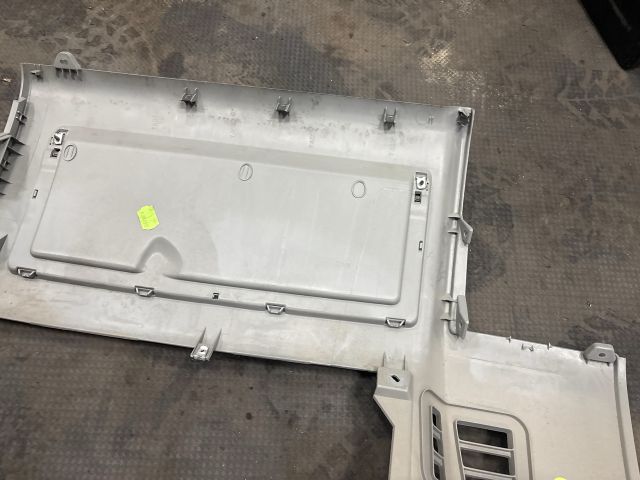 bontott VW TRANSPORTER Bal Alsó Műszerfal Burkolat