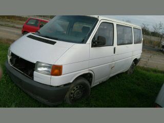 bontott VW TRANSPORTER Bal Csomagtérajtó (Részeivel)