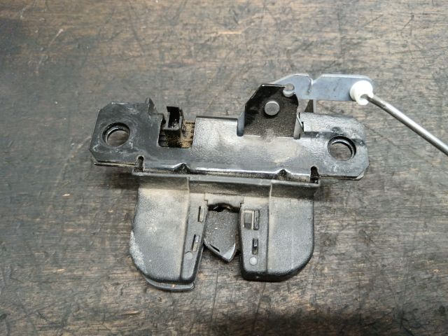 bontott VW TRANSPORTER Bal Csomagtérajtó Zárszerkezet