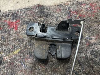 bontott VW TRANSPORTER Bal Csomagtérajtó Zárszerkezet