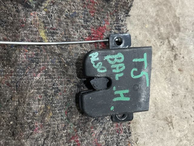 bontott VW TRANSPORTER Bal Csomagtérajtó Zárszerkezet