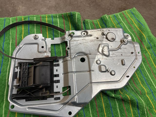 bontott VW TRANSPORTER Bal Csomagtérajtó Zárszerkezet