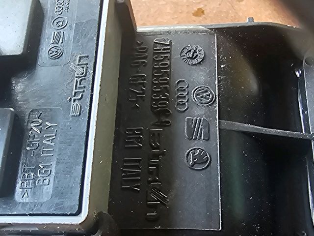 bontott VW TRANSPORTER Bal első Ablakemelő Kapcsoló