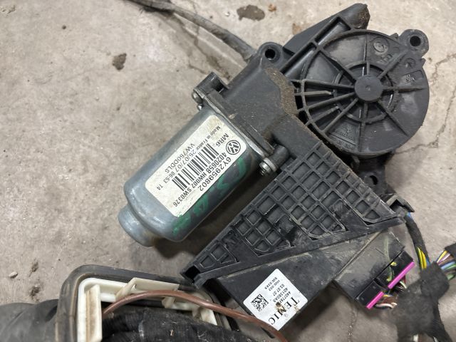 bontott VW TRANSPORTER Bal első Ablakemelő Kapcsoló