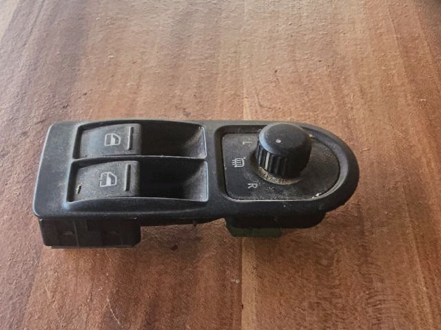 bontott VW TRANSPORTER Bal első Ablakemelő Kapcsoló