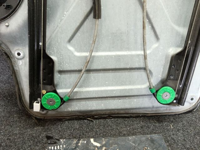 bontott VW TRANSPORTER Bal első Ablakemelő Szerkezet (Elektromos)