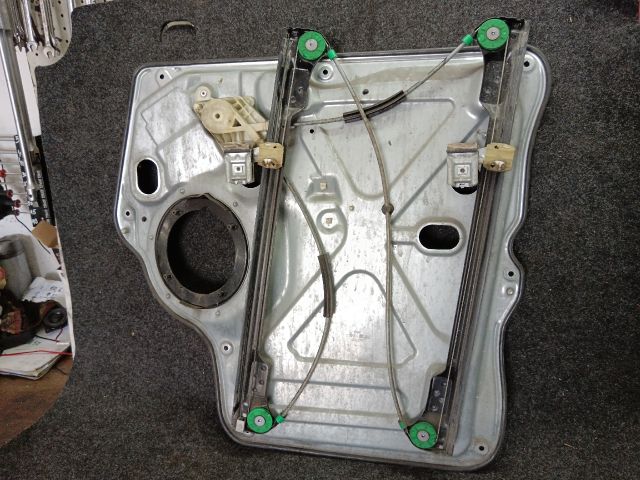 bontott VW TRANSPORTER Bal első Ablakemelő Szerkezet (Elektromos)