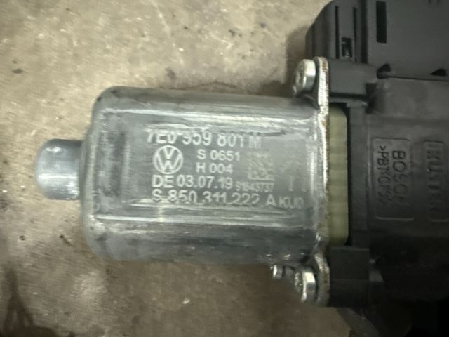 bontott VW TRANSPORTER Bal első Ablakemelő Szerkezet (Elektromos)