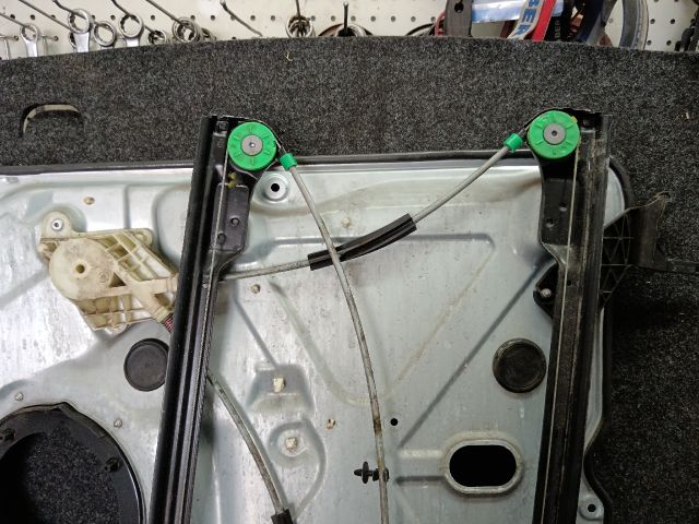 bontott VW TRANSPORTER Bal első Ablakemelő Szerkezet (Elektromos)