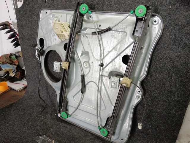 bontott VW TRANSPORTER Bal első Ablakemelő Szerkezet (Elektromos)