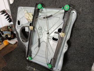 bontott VW TRANSPORTER Bal első Ablakemelő Szerkezet (Elektromos)