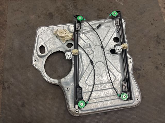 bontott VW TRANSPORTER Bal első Ablakemelő Szerkezet (Mechanikus)