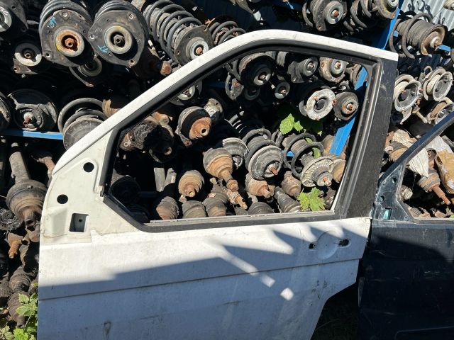 bontott VW TRANSPORTER Bal első Ajtó (Üres lemez)