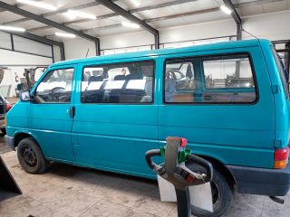 bontott VW TRANSPORTER Bal első Ajtózár