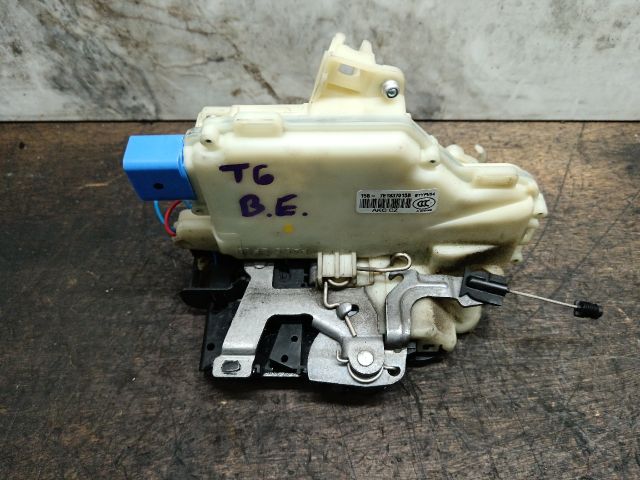 bontott VW TRANSPORTER Bal első Ajtózár