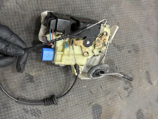 bontott VW TRANSPORTER Bal első Ajtózár