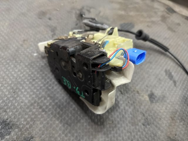 bontott VW TRANSPORTER Bal első Ajtózár