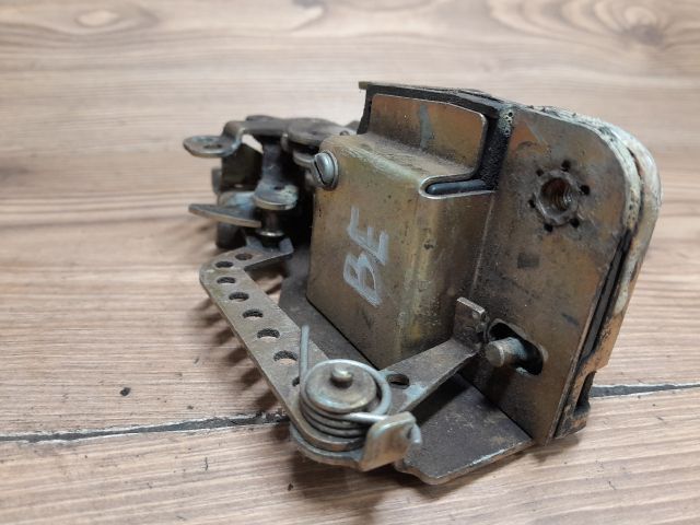 bontott VW TRANSPORTER Bal első Ajtózár