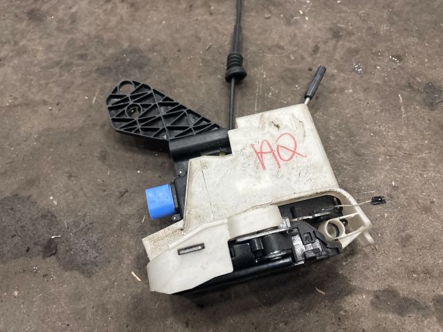 bontott VW TRANSPORTER Bal első Ajtózár