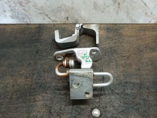 bontott VW TRANSPORTER Bal első Alsó Zsanér