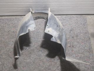 bontott VW TRANSPORTER Bal első Dobbetét (Kerékjárati, Műanyag)