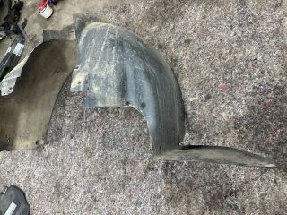 bontott VW TRANSPORTER Bal első Első Dobbetét (Kerékjárati, Műanyag)