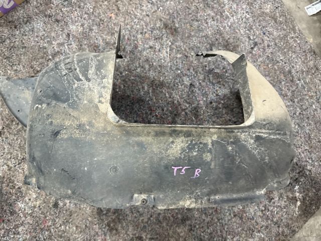 bontott VW TRANSPORTER Bal első Első Dobbetét (Kerékjárati, Műanyag)