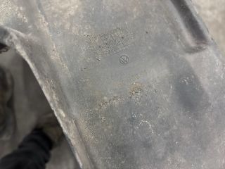 bontott VW TRANSPORTER Bal első Első Dobbetét (Kerékjárati, Műanyag)