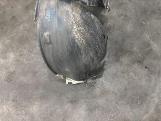 bontott VW TRANSPORTER Bal első Első Dobbetét (Kerékjárati, Műanyag)