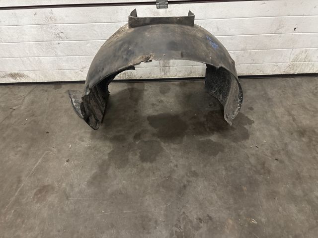 bontott VW TRANSPORTER Bal első Első Dobbetét (Kerékjárati, Műanyag)