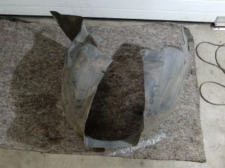 bontott VW TRANSPORTER Bal első Első Dobbetét (Kerékjárati, Műanyag)