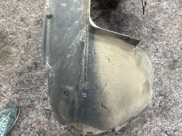 bontott VW TRANSPORTER Bal első Első Dobbetét (Kerékjárati, Műanyag)