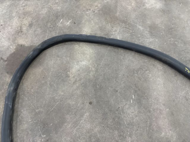 bontott VW TRANSPORTER Bal első Gumikéder